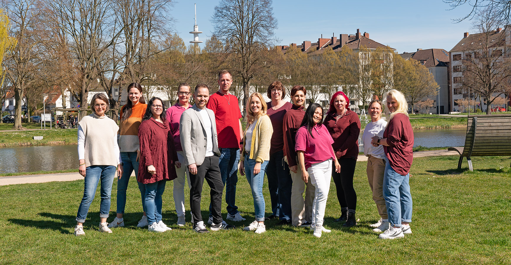 Herzliche Kollegen bei Liora in Bremerhaven – Teamgeist bei Jobs in der Pflege erleben.
